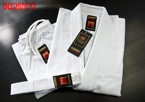 STRÓJ DO JUDO BUSHINDO r.00/120cm Materiał: plecionka, 100% bawełna 3008